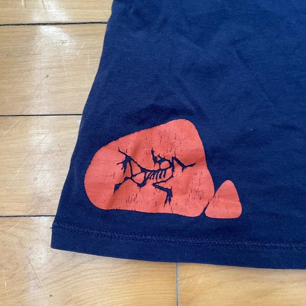 Arcteryx Womens Navy Blue Graphic Trail Map Short Sleeve T-Shirt Size Small S - Picture 6 of 6